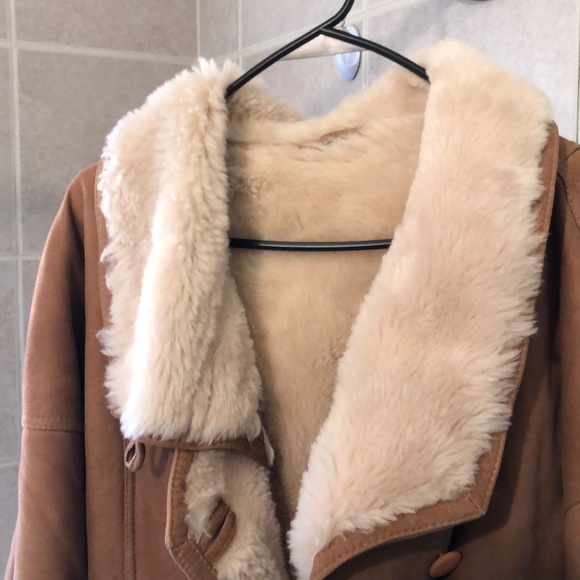 Shearling size 36 women’s coat. Like news. - Picture 2 of 6